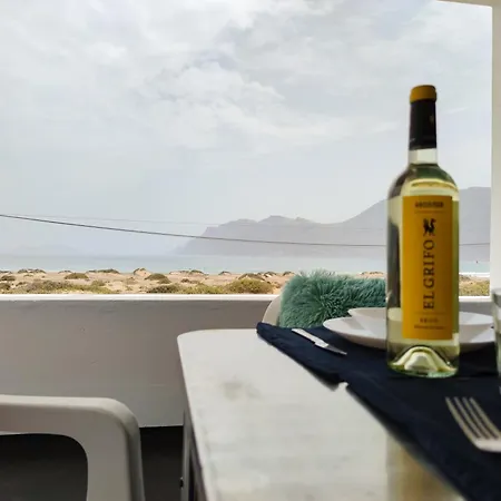 Volkkanrentals View House *